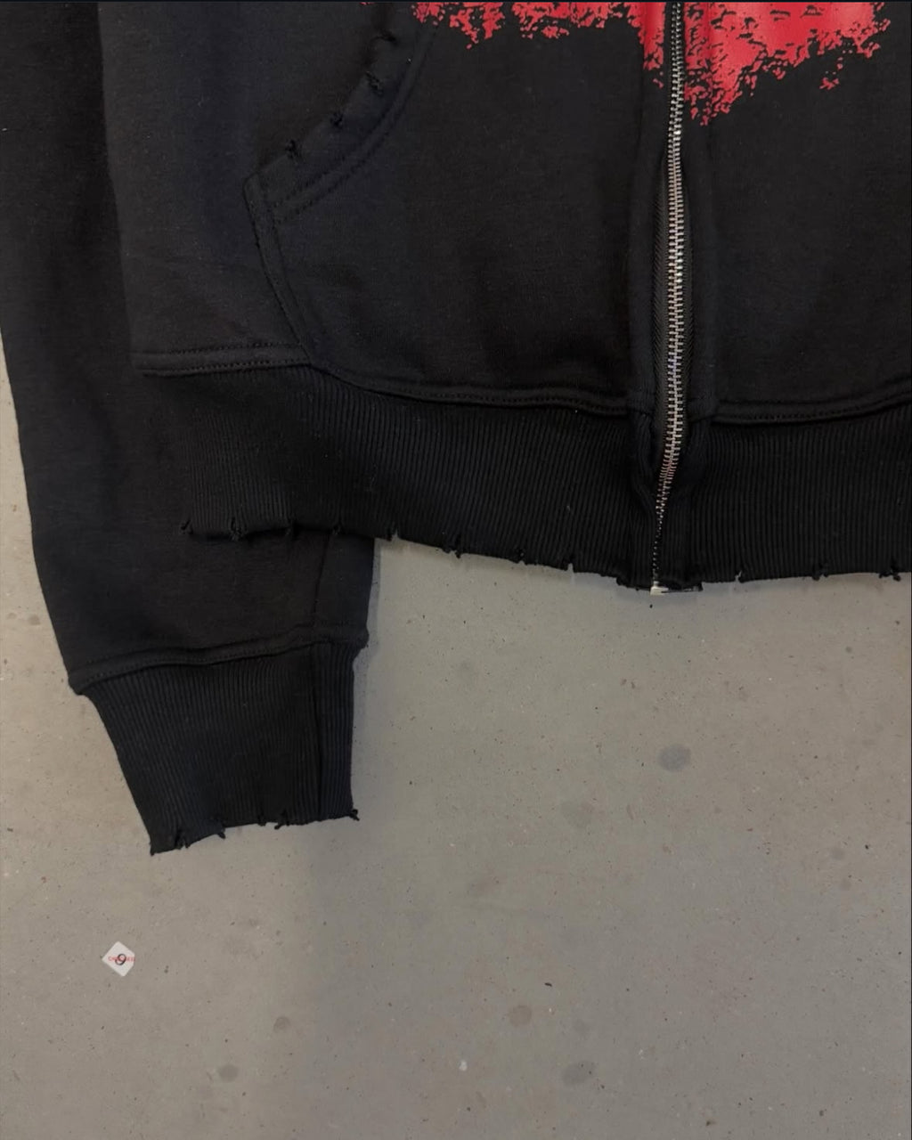 RESTLESS RAGE ZIP UP <3