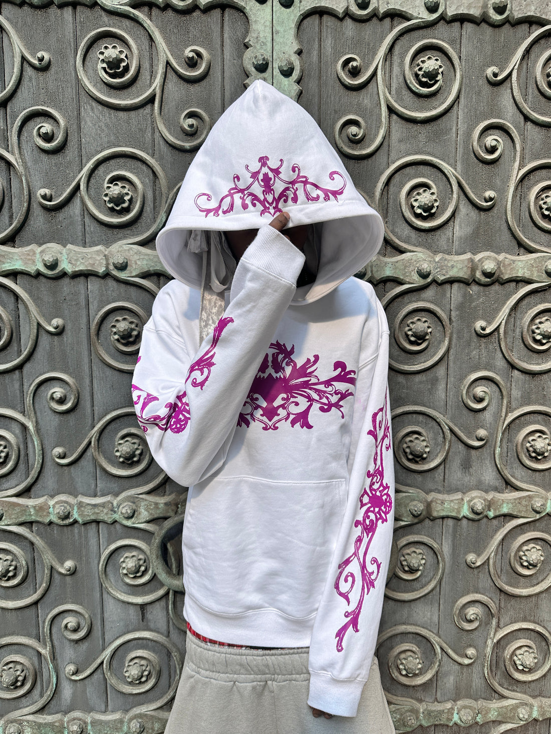 FLORAL RAVEN HOODIE (WHITE) <3